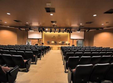 202603171534503111.jpg · Prédio corporativo na Av. Tiradentes  Próx. Metrô Armênia