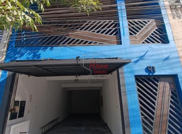 Casa · 200m² · 3 Quartos · 3 Vagas · Sobrado para Locação 2.820,00 resid.– conj. Hab. Turistica