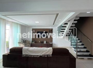 Casa · 229m² · 4 Quartos · 5 Vagas · Casa 4 quartos no Coqueiros