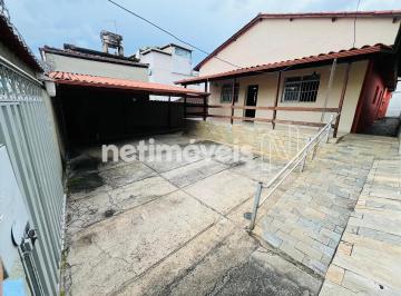 Casa · 287m² · 3 Quartos · 4 Vagas · Ótima casa com entrada individual à venda! Lote 360 m²;