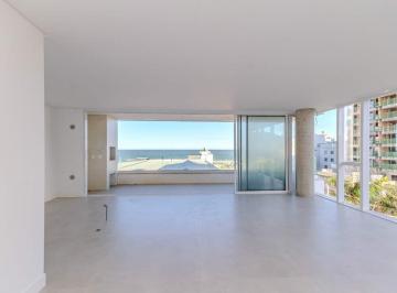 Apartamento · 177m² · 4 Quartos · 3 Vagas · Apartamento à venda na Praia Brava em Itajaí.