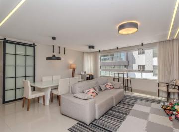 Apartamento · 136m² · 3 Quartos · 3 Vagas · Apartamento à venda no Pioneiros em Balneário Camboriú.