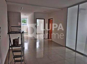 Comercial · 300m² · SALA COMERCIAL COM 300M² PARA LOCAÇÃO NO PARQUE NOVO MUNDO