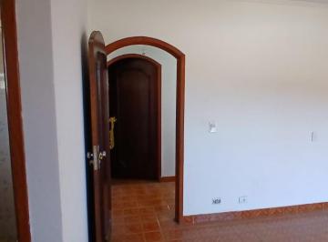 IMG_20260611_185506_000.jpeg · Versátil casa de vila para venda em Vila Romano com 4 quartos, sendo 1 suíte, 190m² - urban#L4IJ4