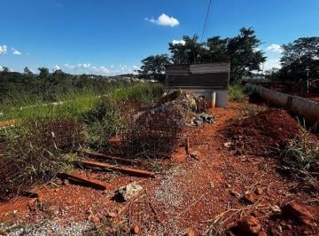 Terreno · 300m² · Lote à venda no bairro Tiradentes em Betim
