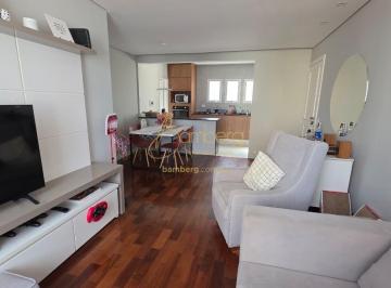 Apartamento · 87m² · 3 Quartos · 1 Vaga · Apartamento reformado próximo ao metrô Adolfo Pinheiro, 3 dormitórios, sacada e 1 vaga.