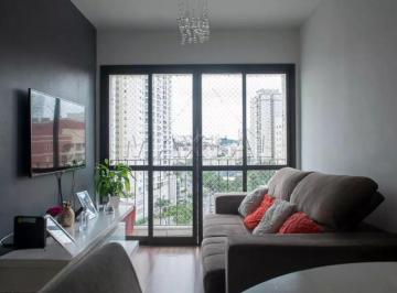 Apartamento · 55m² · 2 Quartos · Apartamento de 70 mts², 2 quartos e 1 banheiro, sala, sacada, 1 vaga de  garagem