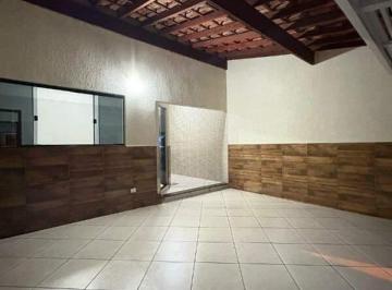 Casa · 135m² · 3 Quartos · 2 Vagas · Casa à venda com 3 quartos (1 suíte) e 2 vagas no Jardim Laudissi em Santa Bárbara d'Oeste 