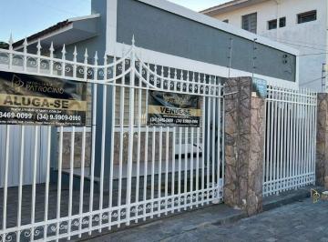 Casa · 555m² · 4 Quartos · 3 Vagas · Casa à venda, 4 quartos, 1 suíte, 3 vagas, Centro - Patrocínio/MG
