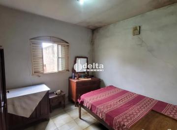 Terreno · 400m² · Terreno disponível para venda no bairro Osvaldo Rezende em Uberlândia-MG.