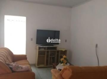Casa · 250m² · 3 Quartos · 2 Vagas · Casa disponível para venda no bairro Jardim Sucupira em Uberlândia-MG