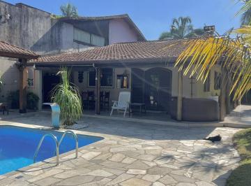 Casa · 210m² · 4 Quartos · 3 Vagas · Casa com piscina no Cantão do Bora Bora, São Sebastião/SP