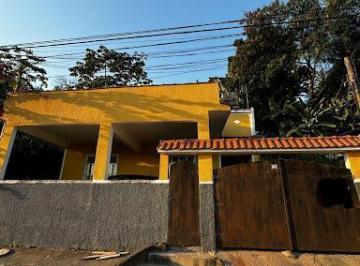 Casa · 273m² · 5 Quartos · 3 Vagas · Casa em São Miguel, São Gonçalo/RJ de 273m² 5 quartos à venda por R$ 390.000,00