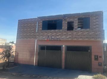 Casa · 120m² · 2 Quartos · 2 Vagas · Casa à Venda em Jardim do Bosque, São Carlos: 2 Dorms, 120m²