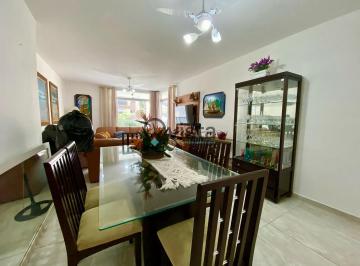 Apartamento · 130m² · 4 Quartos · 2 Vagas · Apartamento em Jardim Três Marias, Guarujá/SP de 130m² 4 quartos à venda por R$ 680.000,00