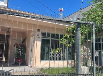 Casa · 180m² · 3 Quartos · 2 Vagas · Casa em Trindade, Florianópolis/SC de 180m² 3 quartos à venda por R$ 2.500.000,00
