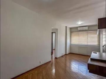 Apartamento de 2 quartos, Rio de Janeiro · Excelente apartamento no coração do Centro. Dois quartos, dependência e vaga escriturada