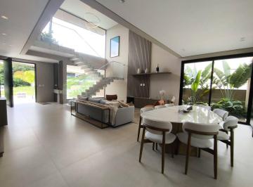 Casa · 410m² · 5 Quartos · 4 Vagas · Casa em Centro, Bertioga/SP de 410m² 5 quartos à venda por R$ 7.900.000,00
