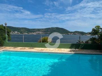 Casa · 176m² · 5 Quartos · 2 Vagas · Casa em São Francisco, Niterói/RJ de 176m² 5 quartos à venda por R$ 2.700.000,00