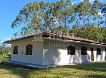 Rural · 270000m² · 4 Quartos · Sítio à venda em Leoberto Leal/SC