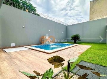 Casa · 127m² · 3 Quartos · 2 Vagas · Casa 3/4 com quintal e piscina proximo ao centro