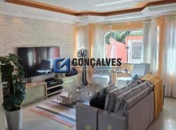 Casa · 156m² · 3 Quartos · 4 Vagas · Sobrado com 03 dormitórios sendo 03 suítes e 02 lavabos - Baeta Neves – São Bernardo do Campo /SP