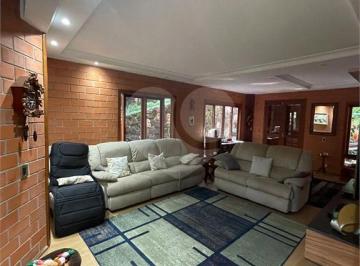 Casa · 304m² · 3 Quartos · 4 Vagas · Condomínio com 3 quartos à venda em Caraguatá - SP