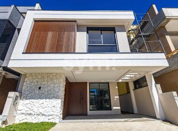 Casa · 175m² · 3 Quartos · Casa à venda - em Santa Cândida