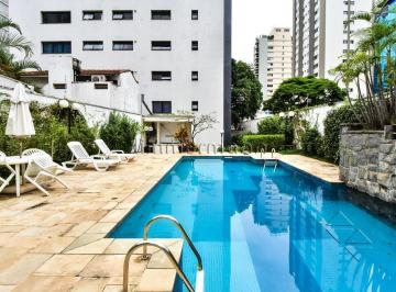 Apartamento · 480m² · 4 Quartos · Cobertura a Venda Reformada 480 m² de área útil, com 4 suítes e 4 vagas