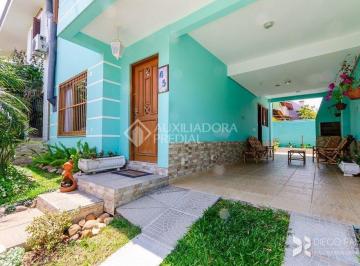 Casa · 143m² · 4 Quartos · 2 Vagas · Casa ampla com 4 quartos Portal do Guarujá
