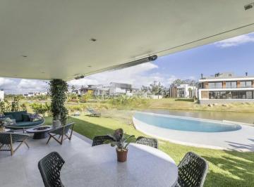 3.jpg · Casa em Condomínio, 3 dormitórios, 360 m², em Centro