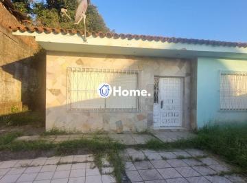 Terreno · 1m² · Ótimo terreno com casa em localização privilegiada no bairro.