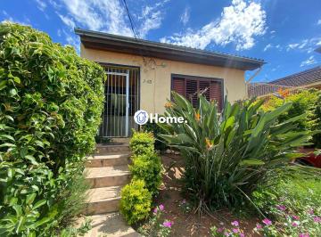 Casa · 130m² · 3 Quartos · 3 Vagas · Casa 3 dormitórios com amplo terreno
