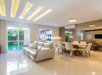 Casa · 195m² · 3 Quartos · 2 Vagas · Casa em Condomínio com 3 quartos, 3 suítes, 2 vagas e 195m² no Jardim Carvalho.