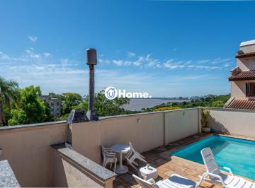 Casa · 271m² · 3 Quartos · 2 Vagas · Casa em condomínio com 3 dormitórios, suíte e 2 vagas.