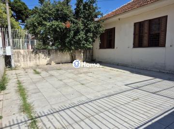 Casa · 82m² · 4 Quartos · 2 Vagas · Casa Residencial de 4 Quartos com Piscina e Churrasqueira em Porto Alegre