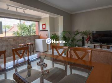 Apartamento · 120m² · 3 Quartos · 2 Vagas · Apartamento de 3 quartos, elevador e 2 vagas no bairro Jardim Lindóia.