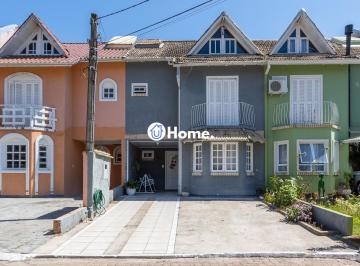 Casa · 161m² · 3 Quartos · 2 Vagas · Casa de condomínio, de 3 dormitórios, 1 suíte e 2 vagas de garagem.