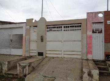 Photo_0 ·
Oportunidade certa — Casa no Ceramica, Iacu - BA, Nº 861, 2 quartos, 1 vaga, 73,5m²
