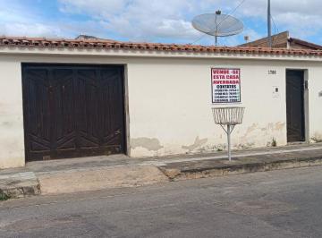Casa de 3 quartos, Vitória da Conquista · Duas casas, em um terreno
