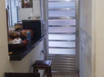 Casa · 1 Quarto · Excelente oportunidade pra sair do aluguel