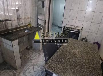 Casa · 130m² · 2 Quartos · Vende se ótimo imóvel na viela