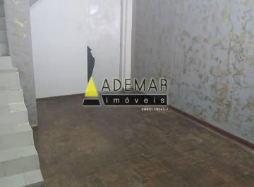 Casa · 125m² · 2 Quartos · 2 Vagas · Vende se uma casa no centro de diadema