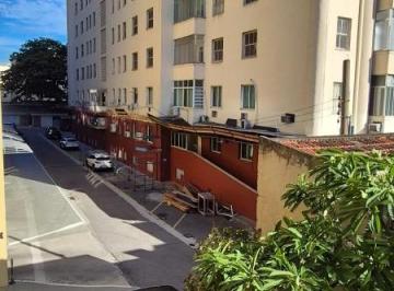 Foto 01 · Apartamento à venda na Urca, Rio de Janeiro-RJ: 1 quarto, 1 sala, 1 banheiro, 50m² de área.