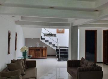 Casa de 2 quartos, Embu das Artes · Casa com 98 m² e 2 quartos à venda em Jardim Novo Embu, Imóvel com financiamento transferível.