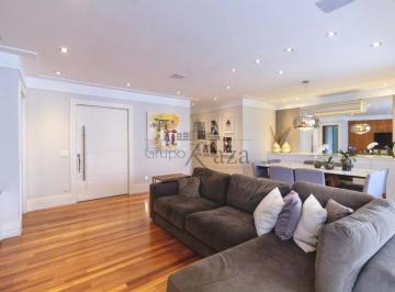 Apartamento · 181m² · 4 Quartos · 3 Vagas · Apartamento - Moema - 4 Suítes - 181m².