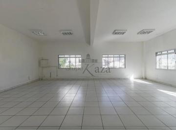 Comercial · 360m² · 5 Quartos · 4 Vagas · Casa Comercial - Lapa - 5 Salas - 600m².