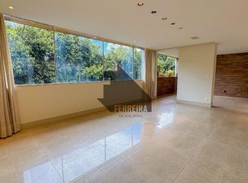 Apartamento · 245m² · 4 Quartos · 2 Vagas · Apartamento amplo semimobiliado na SQS 316 Asa Sul