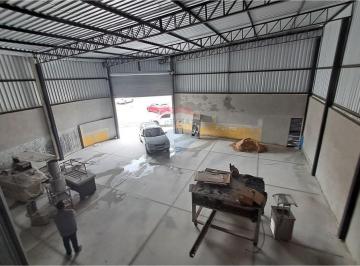 Comercial · 241m² · 3 Vagas · Galpão Comercial Novo em Campo Grande, RJ