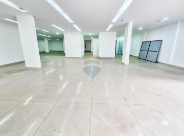 Comercial · 570m² · Loja ampla com 570m2 na Itamar Franco, centro de Juiz de Fora